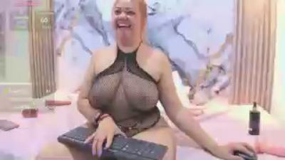sabrina_med live cam on Cam4