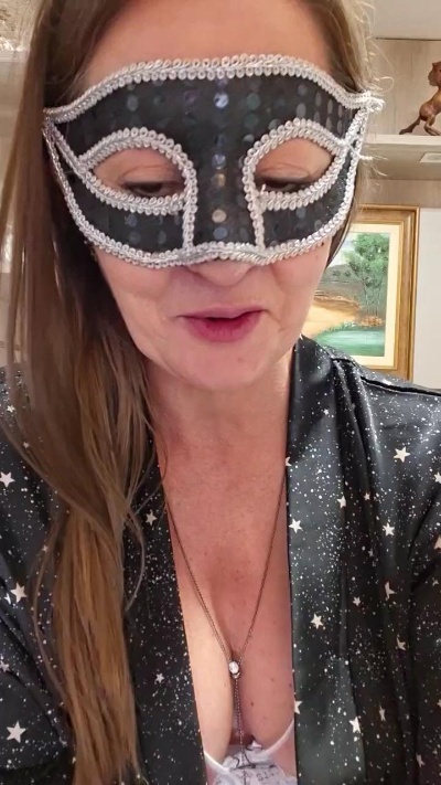 sabrinafarm live cam on Cam4