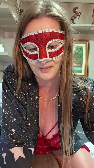 sabrinafarm live cam on Cam4