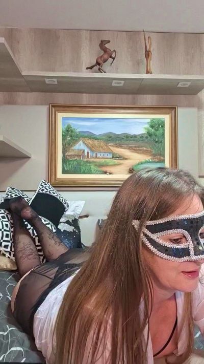sabrinafarm live cam on Cam4