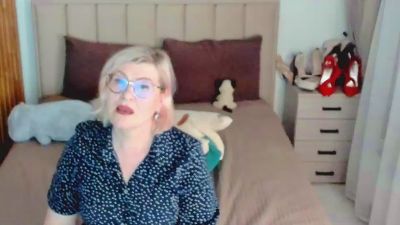 sabrinamac live cam on Cam4