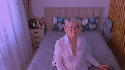 sabrinamac live cam on Cam4
