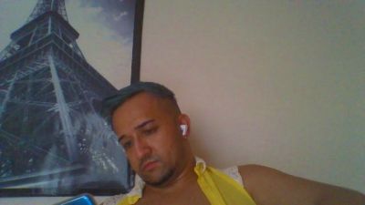 saffaado live cam on Cam4