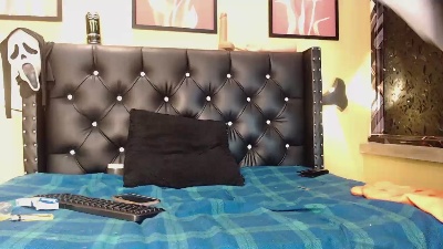 saintboyskinny live cam on Cam4