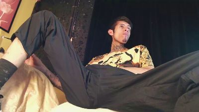 saintboyskinny live cam on Cam4