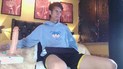 saintboyskinny live cam on Cam4
