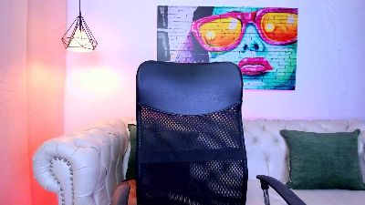 saly_beneth live cam on Cam4