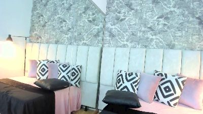 saly_beneth live cam on Cam4