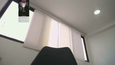samanthaw1 live cam on Cam4