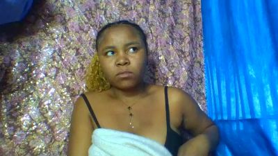 saminah3 live cam on Cam4