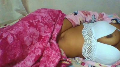 saminah3 live cam on Cam4