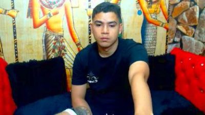 sammyJhonson7 live cam on Cam4