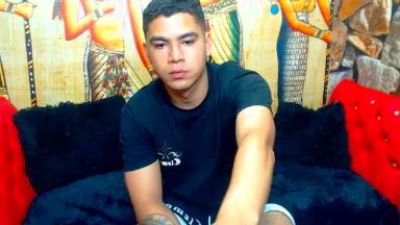sammyJhonson7 live cam on Cam4