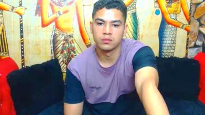 sammyJhonson7 live cam on Cam4