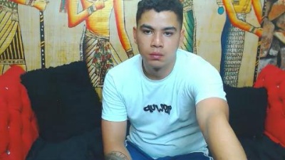 sammyJhonson7 live cam on Cam4