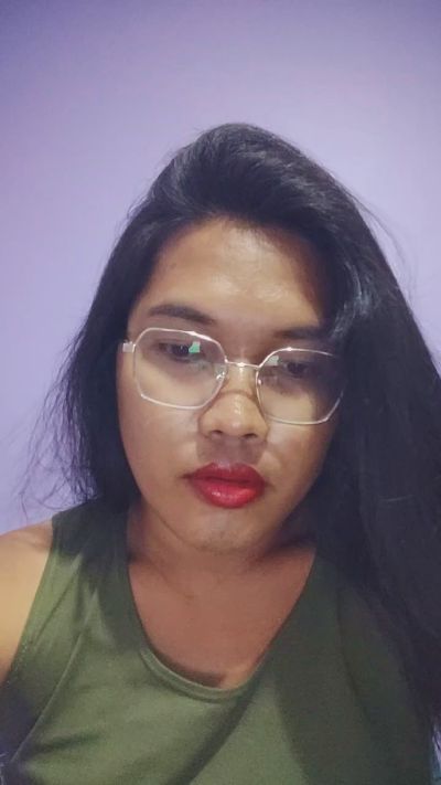 samsweet2022 live cam on Cam4