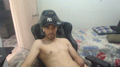 samuelgarcia_ live cam on Cam4
