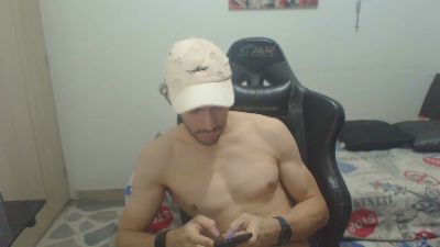 samuelgarcia_ live cam on Cam4