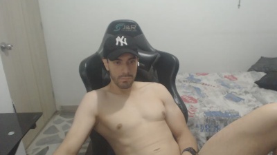 samuelgarcia_ live cam on Cam4