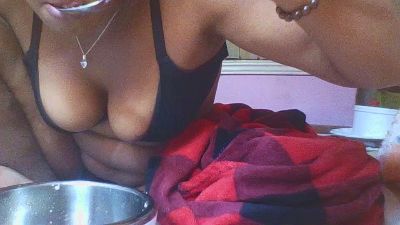 sandrina9794 live cam on Cam4