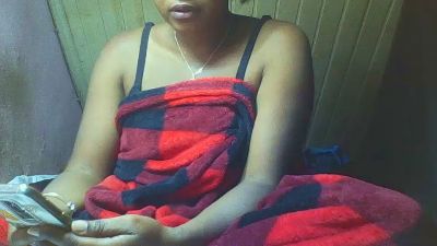 sandrina9794 live cam on Cam4