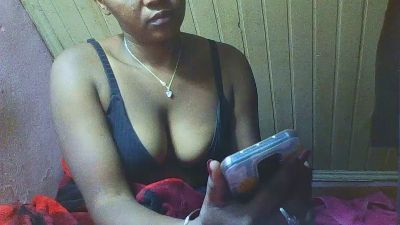 sandrina9794 live cam on Cam4