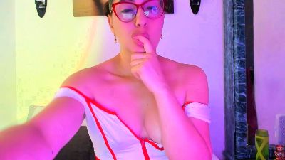 sandryloven live cam on Cam4