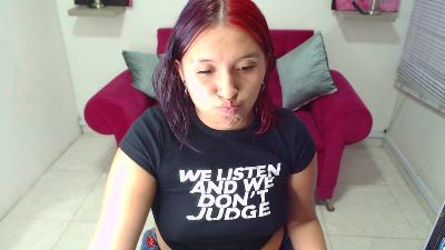 sandyfuckass live cam on Cam4
