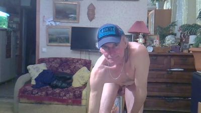 saniochek live cam on Cam4
