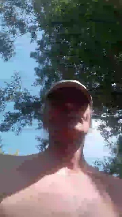 saniochek live cam on Cam4
