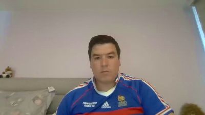 santi581 live cam on Cam4