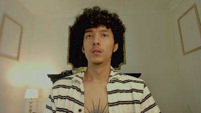 santi_twink live cam on Cam4