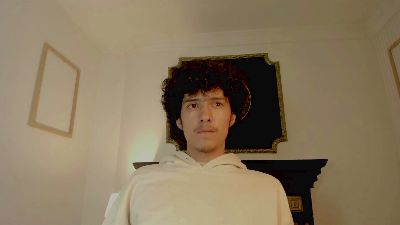 santi_twink live cam on Cam4