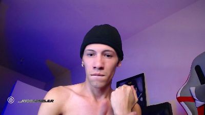 santiagocutexxx live cam on Cam4