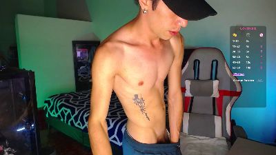 santiagocutexxx live cam on Cam4