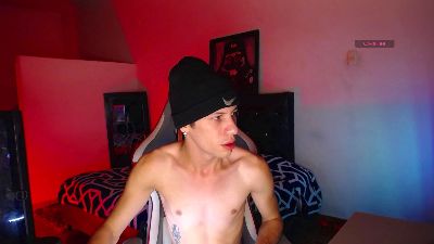 santiagocutexxx live cam on Cam4