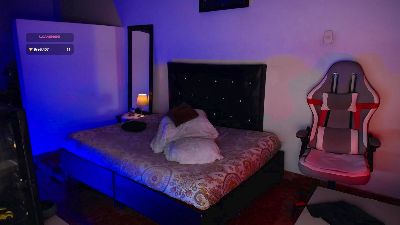santiagocutexxx live cam on Cam4