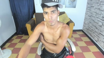 santiagodiaz live cam on Cam4