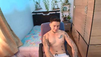 santiagoo live cam on Cam4