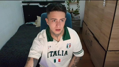 santiagoo live cam on Cam4