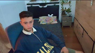 santiagoo live cam on Cam4