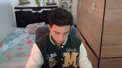 santii_ss live cam on Cam4