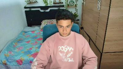 santii_ss live cam on Cam4