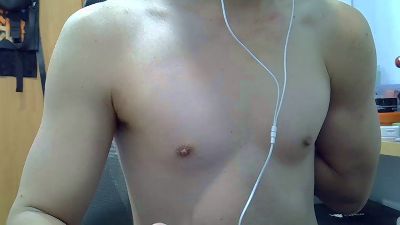 santimunez99 live cam on Cam4