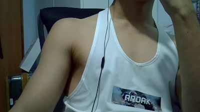 santimunez99 live cam on Cam4