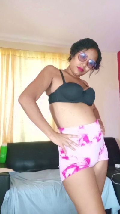 sara302020 live cam on Cam4