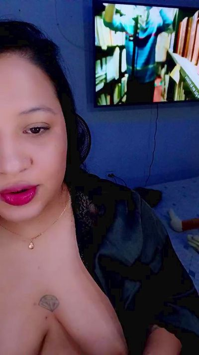 sara972 live cam on Cam4