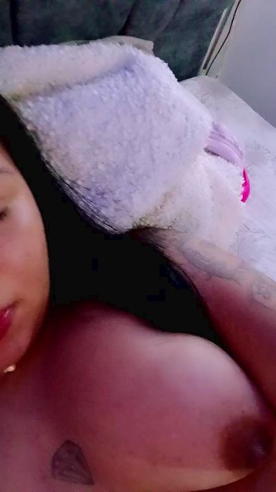 sara972 live cam on Cam4