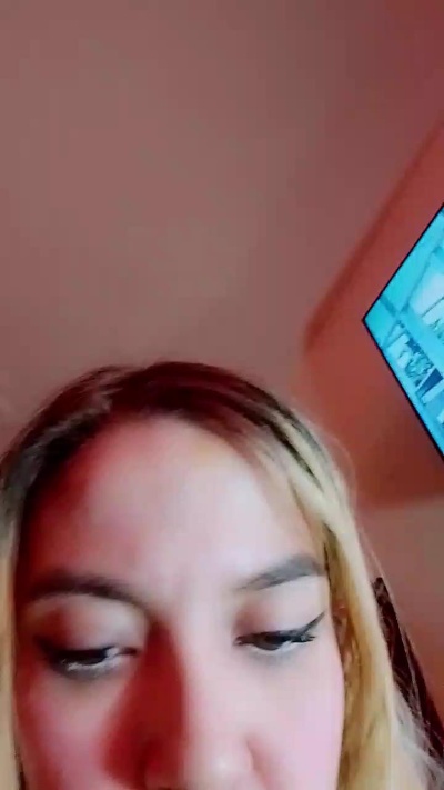 sara_crushx7 live cam on Cam4