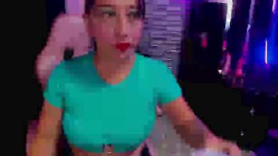 sara_hotxx live cam on Cam4